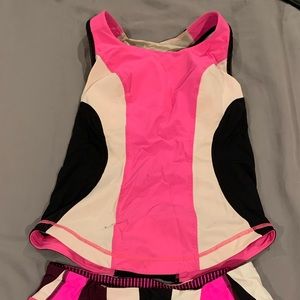 Lululemon cool racer back color lock top, size 6